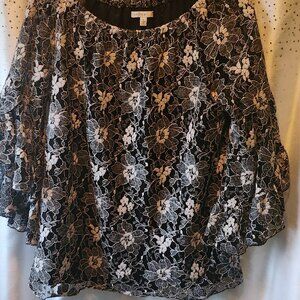 Fever Black White Lace Floral Bell Sleeve Top Boho Chic Statement Sleeves
